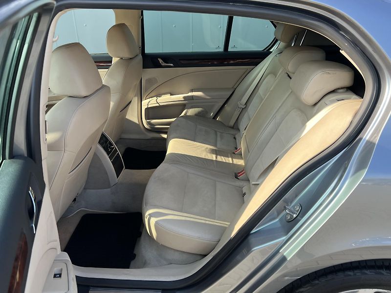 Škoda Superb (2009) 2.0TDI*125Kw*Soudn System - fotka 23 z 32