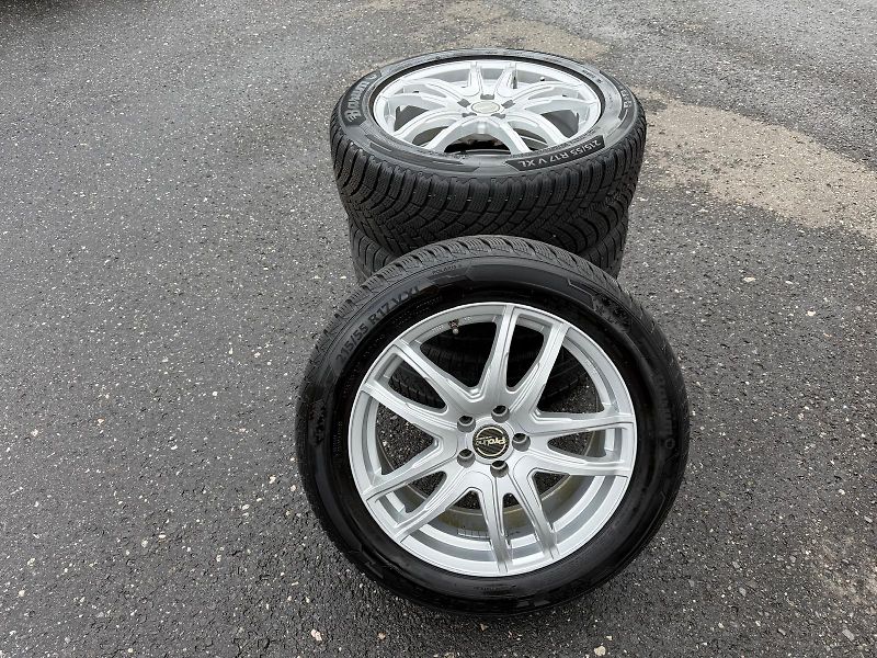 Subaru XV 2,0i Top stav 1.majitel - fotka 25 z 30