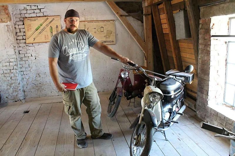 Kouzelný mlýn v Hradčanech otevírá muzejní expozici zapomenutých a ztracených motocyklů a strojů.