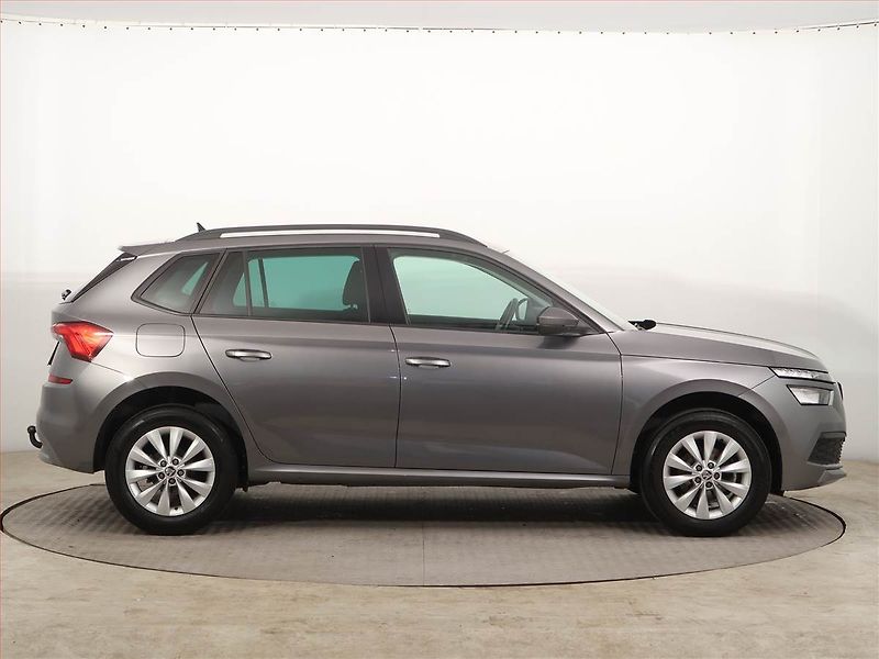 Škoda Kamiq (2022) Ambition 1.0 TSI, Serv.kniha - fotka 6 z 14