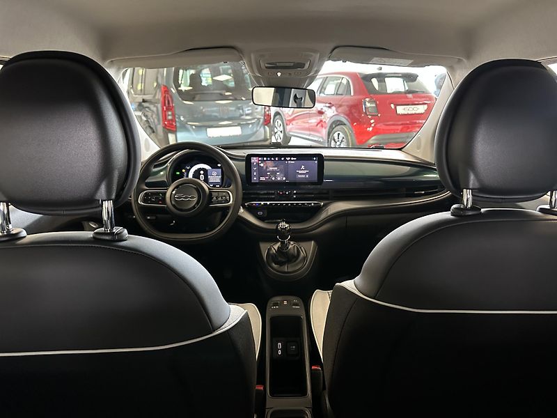 Fiat 500 (2026) Torino 1,0 MT6 - fotka 13 z 19