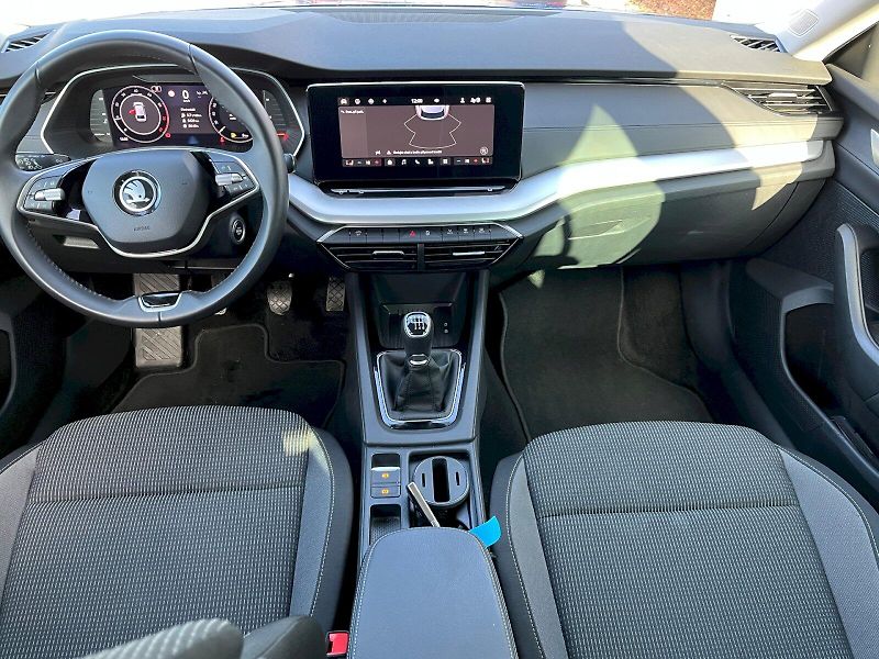 Škoda Octavia (2024) 1.5 TSI 110kW Selection Combi - fotka 10 z 25