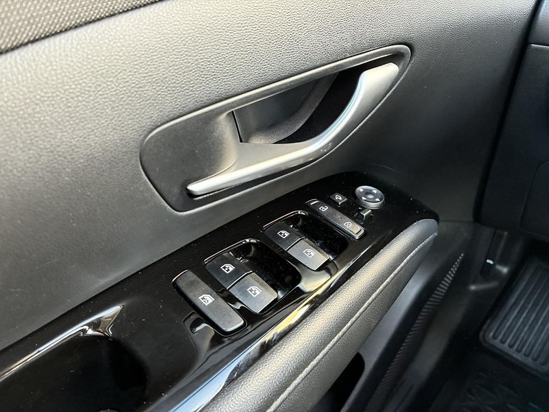 Hyundai Tucson 1.6 T-GDI 110kW DCT Style - fotka 13 z 23
