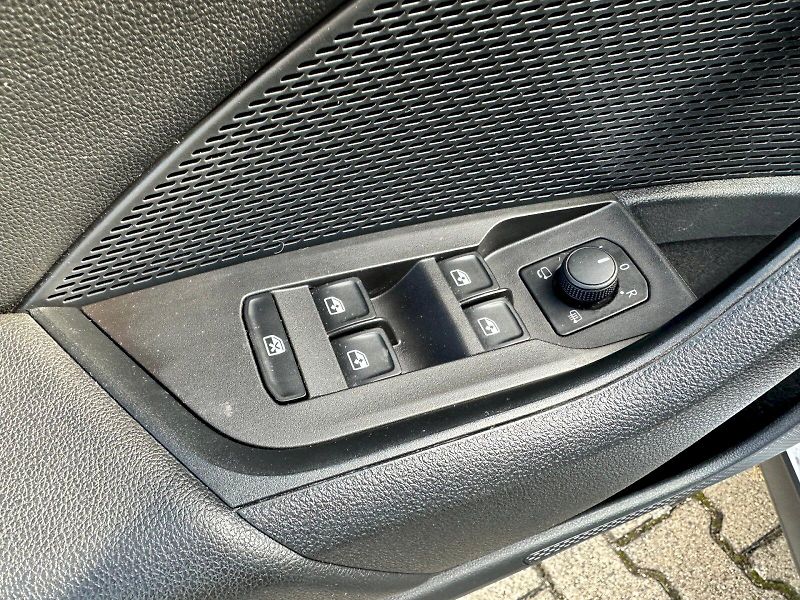 Škoda Octavia (2023) 2.0 TDI 147kW 4x4 DSG Scout Co - fotka 8 z 24