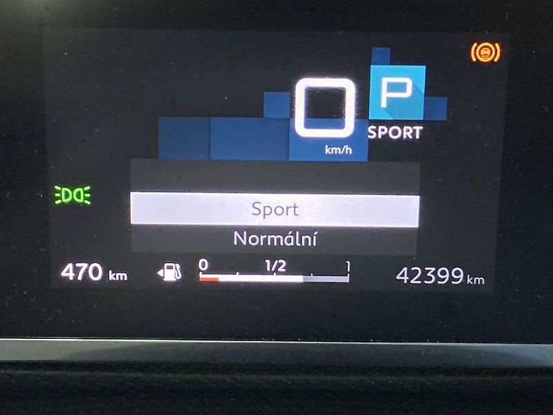 Citroën C4 (2021) 1.2 PureTech DSG - fotka 8 z 30