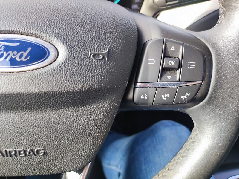 Ford Focus (2020) 1.5TDCi-88KW,ČR 1maj - fotka 13 z 25
