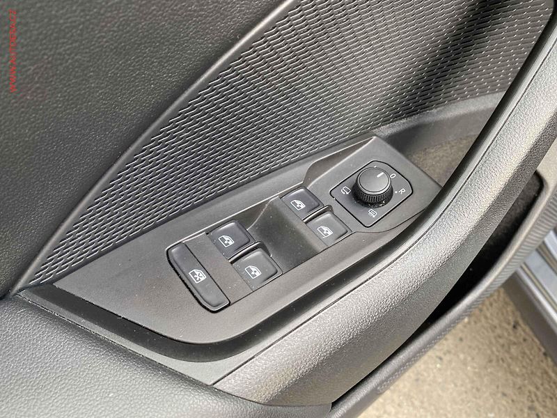 Škoda Octavia (2023) 2.0 TSi 4x4, 2.maj,ČR, Scout - fotka 14 z 21