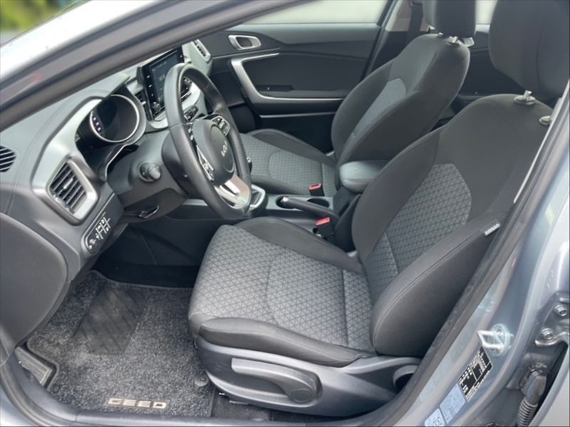 Kia Ceed 1,5 T-GDI 118 Spin - fotka 7 z 11