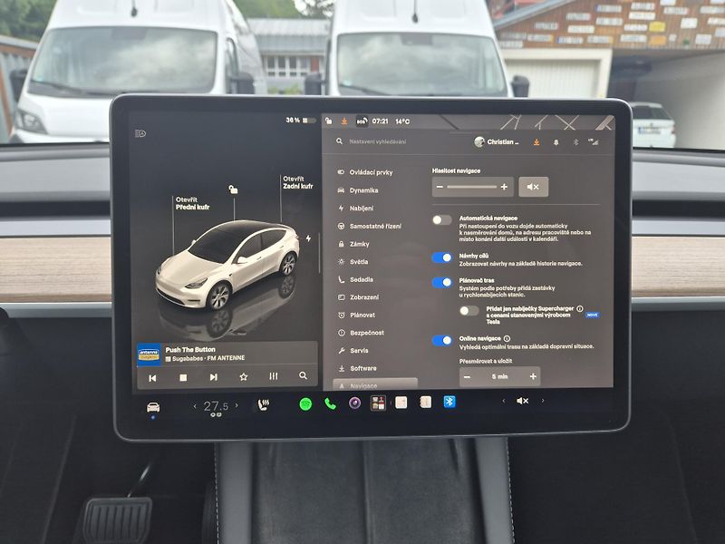 Tesla Model Y LONG RANGE DUAL MOTOR TZ 91 % - fotka 30 z 50