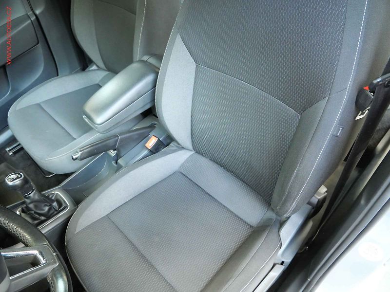 Škoda Rapid (2015) 1.4 TDi, ČR, Ambition, TZ - fotka 9 z 19