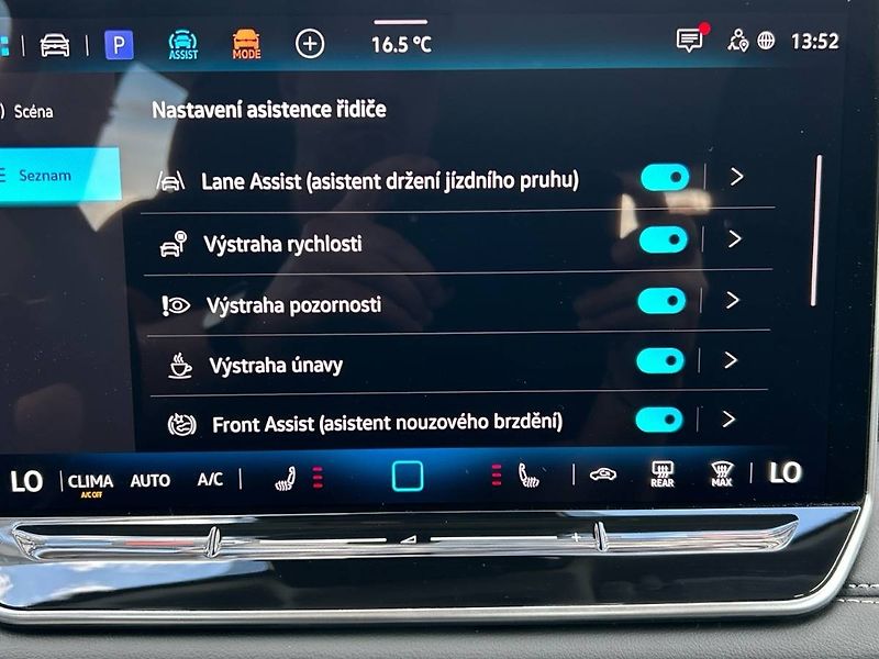 Volkswagen Tiguan (2025) 1.5 eTSI 7DSG Life REZERVACE - fotka 19 z 35