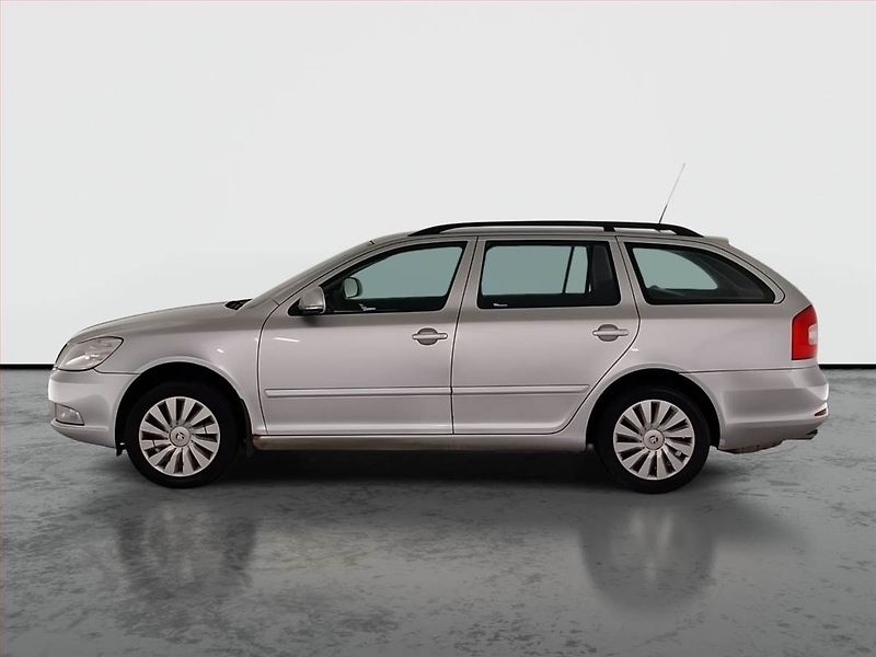 Škoda Octavia (2009) Ambiente 1.9 TDI 4x4, 4X4 - fotka 3 z 16