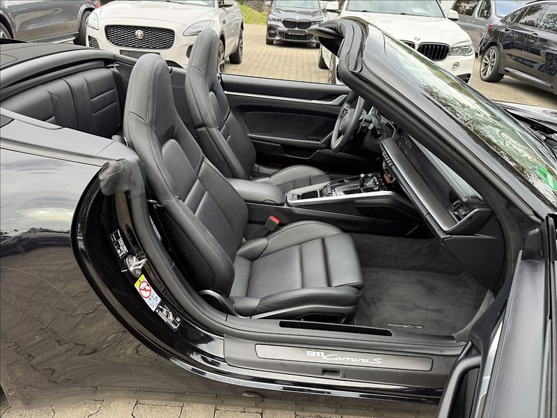 Porsche 911 992 Carrera S Sport chrono - fotka 12 z 41