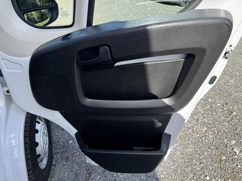 Peugeot Boxer 2.2,8p.,čelo,klima,temp.,DPH - fotka 27 z 46