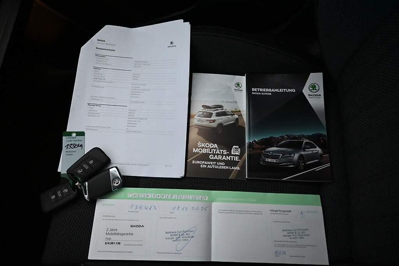 Škoda Superb (2023) 2.0 DSG STYLE Matrix LED VIRTU - fotka 32 z 38