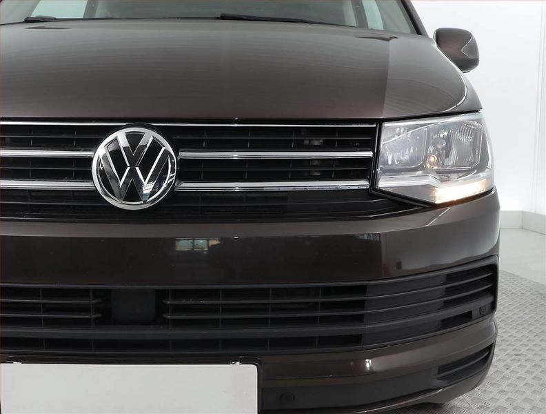 Volkswagen Caravelle (2018) Comfortline 2.0 TDI - fotka 15 z 19