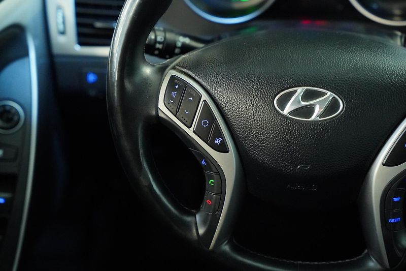 Hyundai i30 - fotka 16 z 30