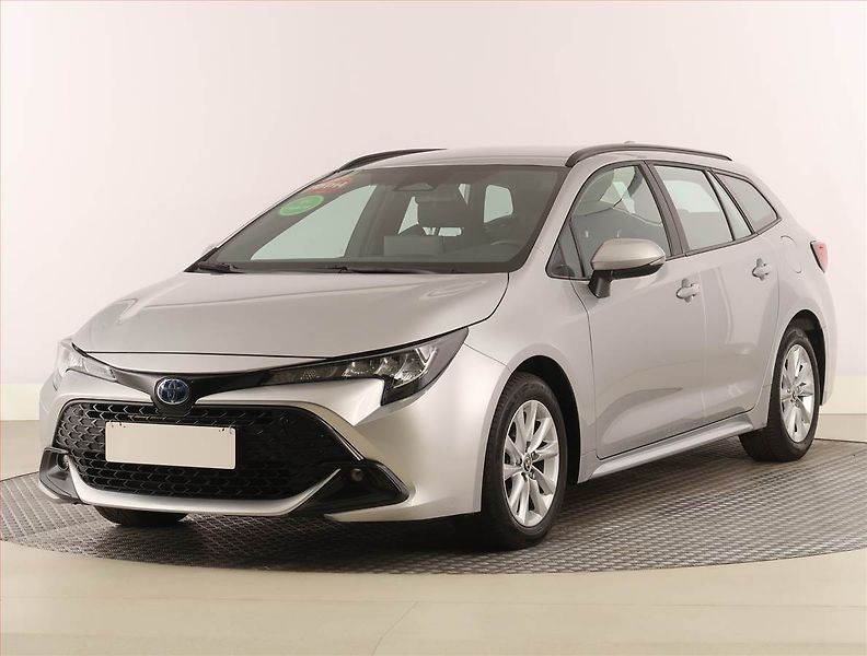 Toyota Corolla (2023) 1.8 Hybrid, digi klima - fotka 2 z 22