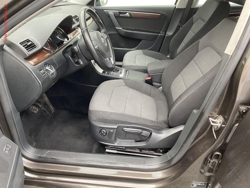 Volkswagen Passat (2014) 2.0 TDi 4x4, Comfortline - fotka 9 z 19