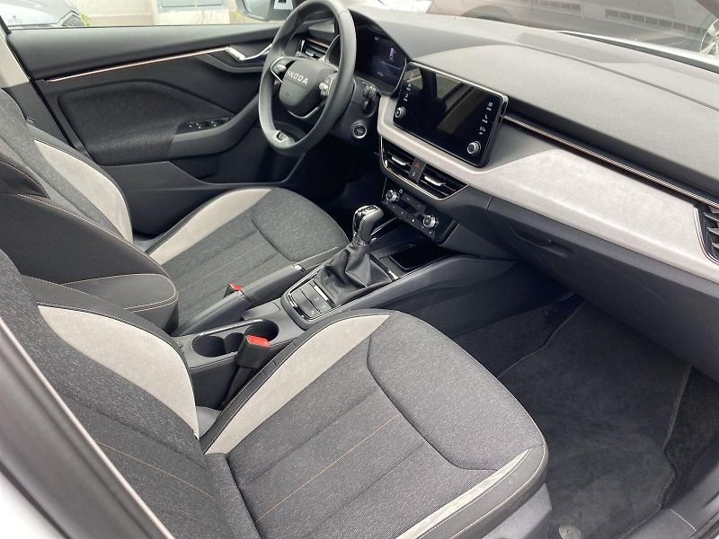 Škoda Scala (2025) 1.0 TSI DSG Top Selection - fotka 10 z 35