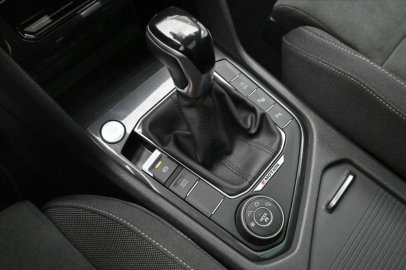 Volkswagen Tiguan Allspace 2,0 TDI 147 kW DSG Elegance 4M - fotka 23 z 34
