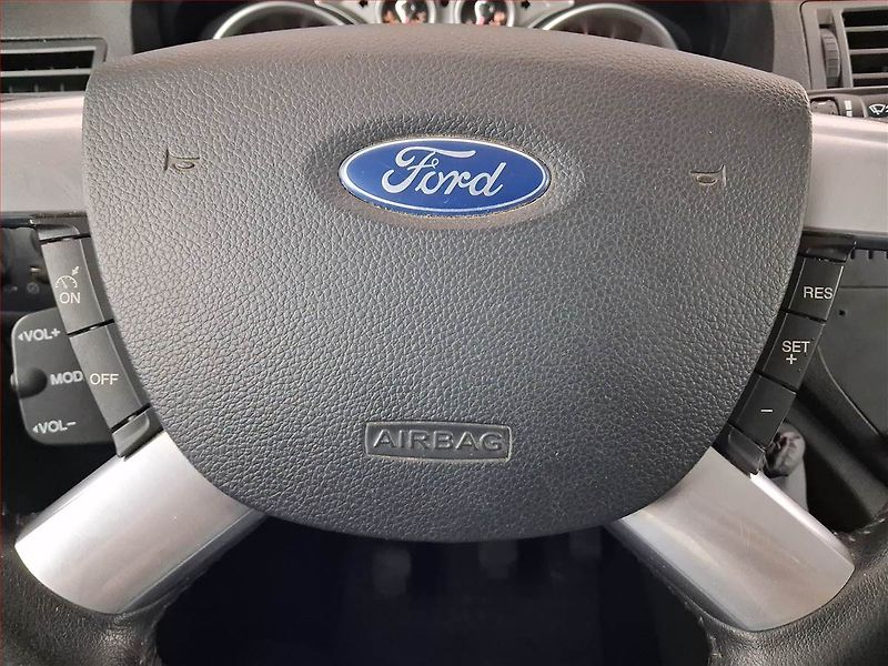 Ford C-MAX (2008) 1.8, po STK, Tažné, Klima - fotka 14 z 19