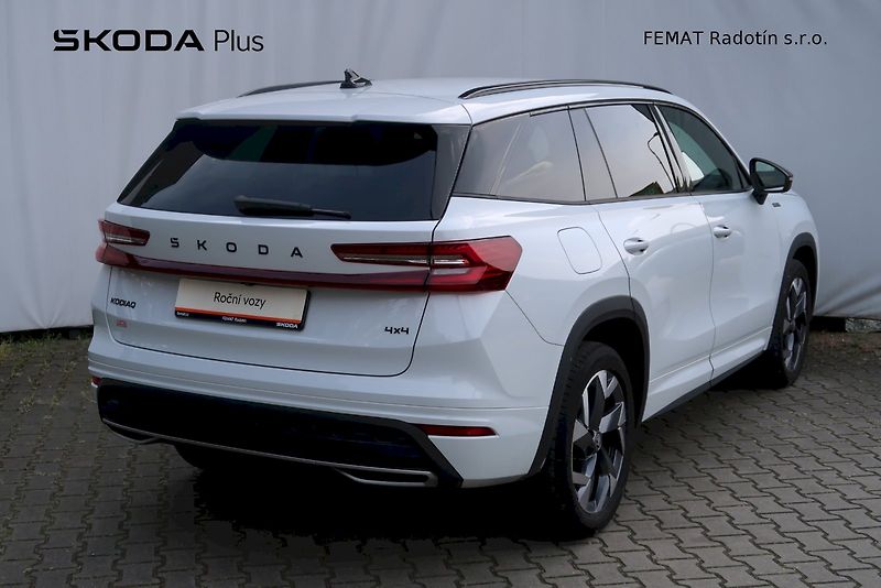 Škoda Kodiaq (2025) SPORTLINE 7 míst 2.0 TDI 142 k - fotka 2 z 29