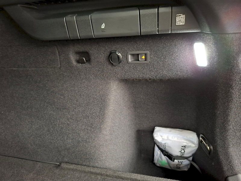 Škoda Kodiaq (2025) SELECTION 4X4 TD 142/2.0 A7A - fotka 34 z 34