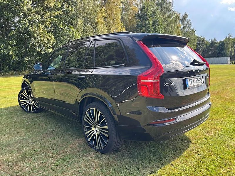 Volvo XC90 (2022) - fotka 5 z 9