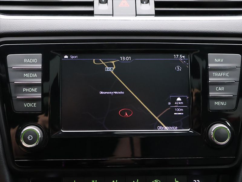Škoda Octavia 2,0 TSI DSG RS230 CZ Challenge - fotka 25 z 37