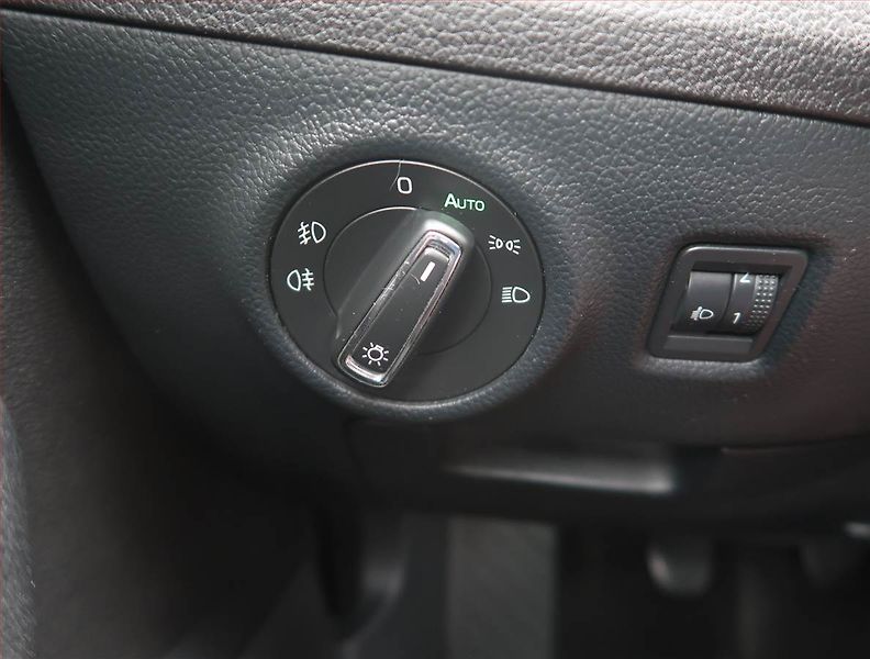 Škoda Superb (2015) Ambition 2.0 TDI, Serv.kniha - fotka 17 z 23