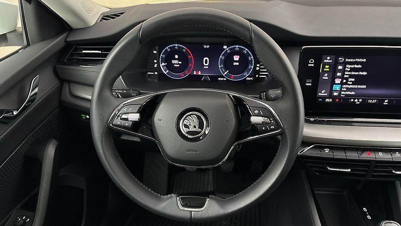 Škoda Octavia 2.0 TDI Ambition - fotka 9 z 24