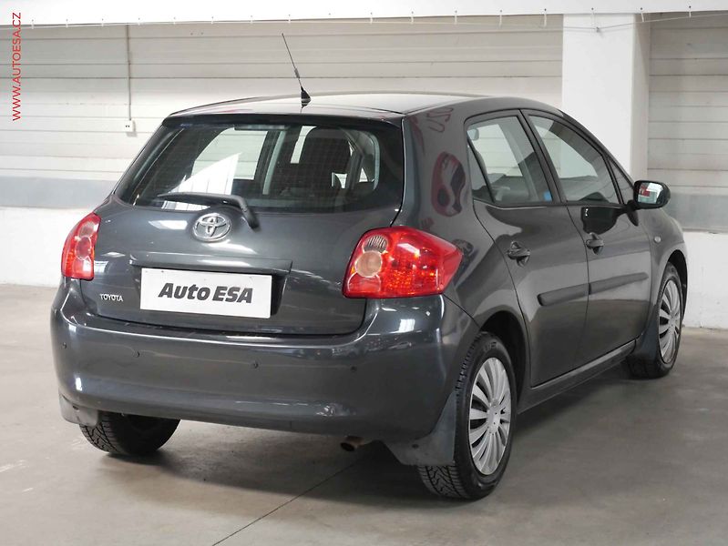 Toyota Auris (2007) 1.6 VVT-i, ČR, AC - fotka 6 z 20