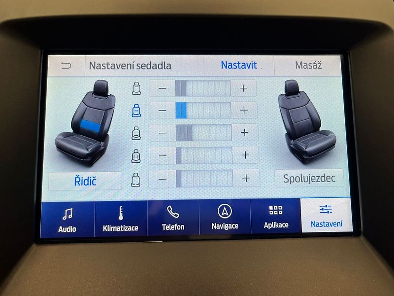 Ford S-MAX 2.5 HEV Vignale 7 míst - fotka 20 z 56