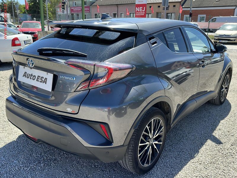 Toyota C-HR (2018) 1.8i, 2.maj,ČR, AT, LED - fotka 4 z 18