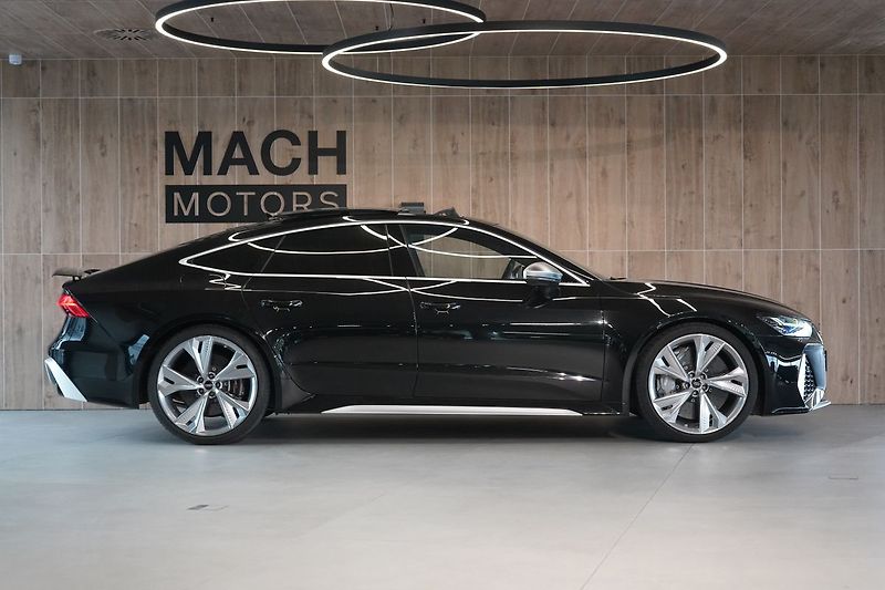 Audi RS 7 Carbon, B&O, Matrix, Ventilace - fotka 6 z 50