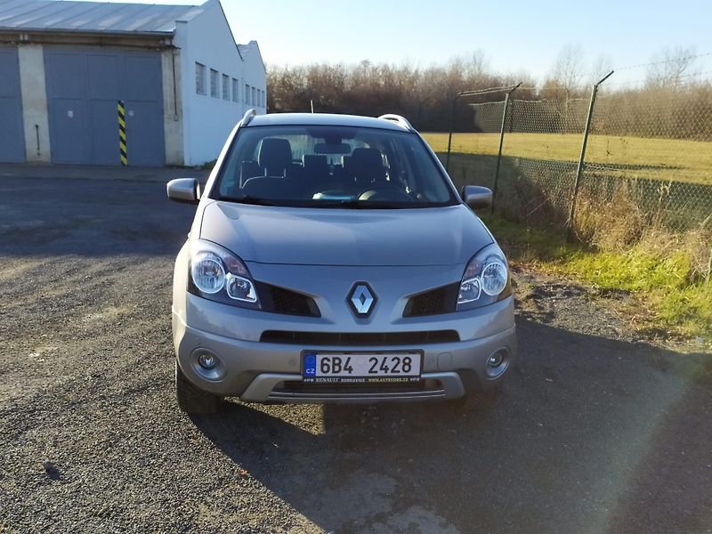 Renault Koleos (2009) 2.0 TD/ 110 kW, 4x4 - fotka 12 z 12