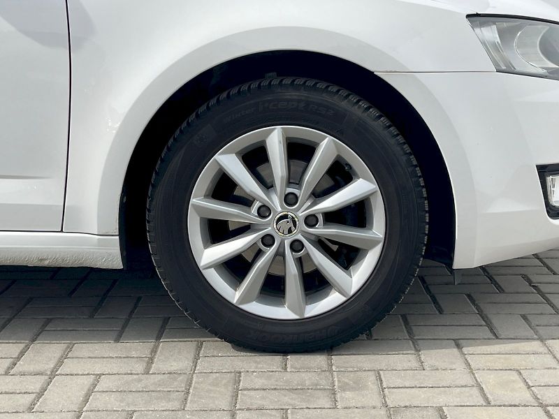 Škoda Octavia (2016) Combi 1,6 TDI / 81 kW Ambition - fotka 16 z 30