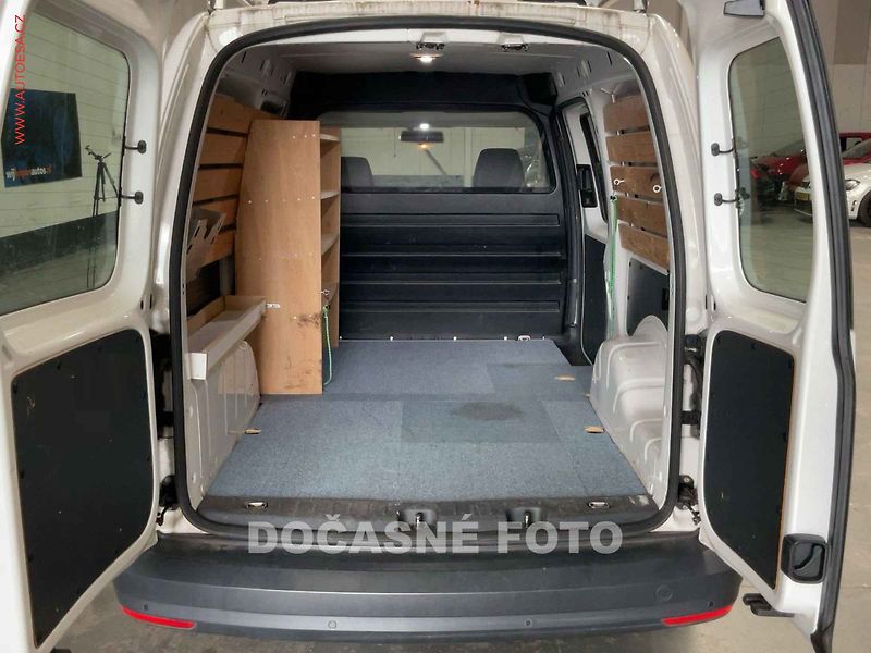 Volkswagen Caddy (2018) 1.4TGi CNG MAXi - fotka 6 z 10