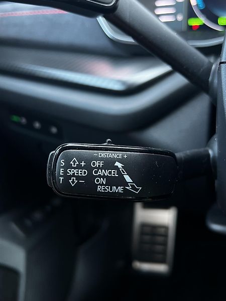 Škoda Octavia 1,4TSI iV RS 180kW DSG DPH - fotka 12 z 26