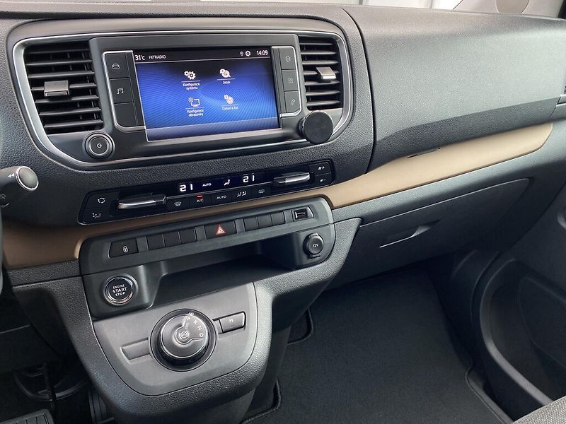 Toyota ProAce 2.0 D 130 kW AT Family - fotka 17 z 27