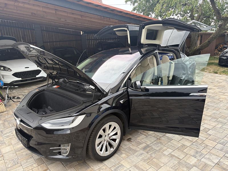 Tesla Model X (2018) 100D, MCU2, tazne,5mist - fotka 20 z 20