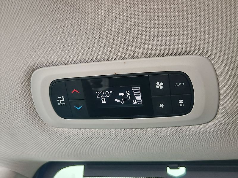 Chrysler Pacifica 3.6 VVT/214kW V6 Touring L - fotka 18 z 36