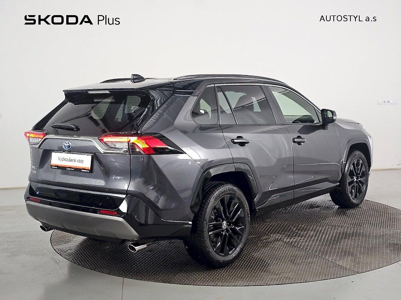 Toyota RAV4 (2025) 2.5HEV 222k 4X4 SELECTION - fotka 2 z 31