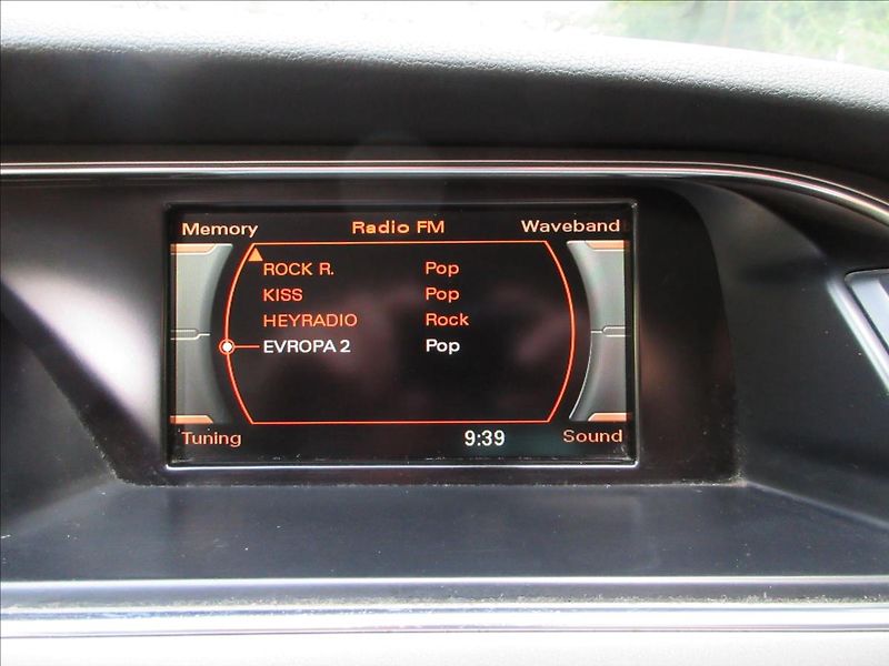 Audi A5 1,8 TFSi 125Kw, Xenon, Nové v - fotka 17 z 23