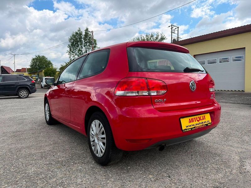 Volkswagen Golf 1.2TSi Klima/1MAJ/BezKoroze - fotka 5 z 21