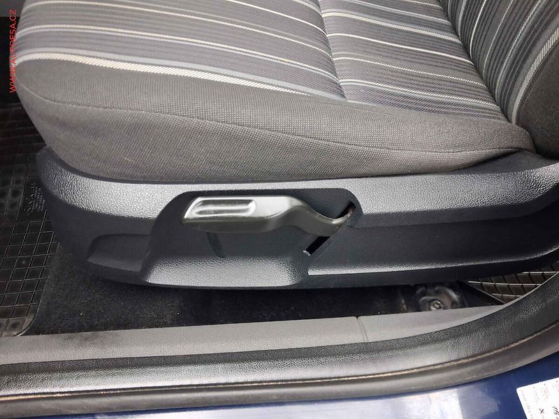 Ford Focus (2008) 1.8 TDCI, ČR, AC, STK8/28 - fotka 14 z 15