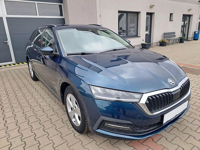 Škoda Octavia (2022) 1.0 TSI E-TEC DSG7, ZÁRUKA - fotka 2 z 33
