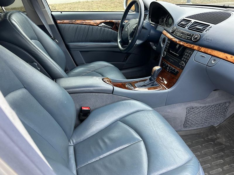 Mercedes-Benz Třídy E E 220 CDI Elegance - fotka 10 z 35