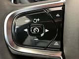 Volvo XC60 B4 FWD Ultimate Dark AT8 - náhled 20